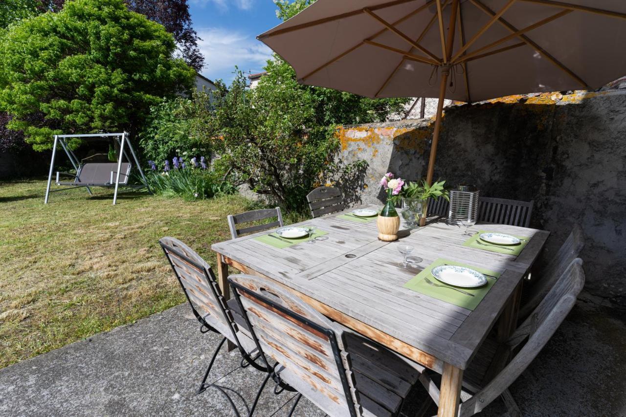 Les Pieds Dans L Herbe Meilhaud Exteriör bild
